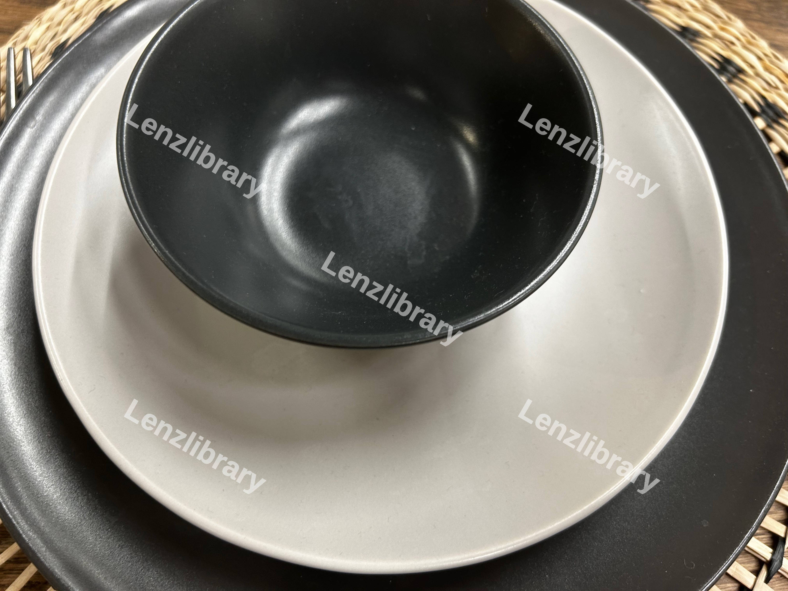 Black & White Plates